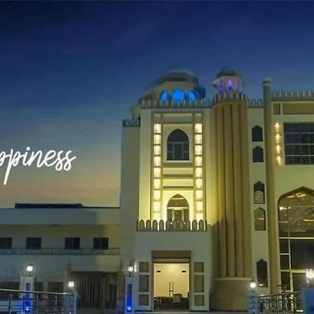 Shahi Palace Hotel Chichawatni Exterior photo