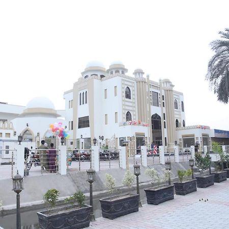 Shahi Palace Hotel Chichawatni Exterior photo